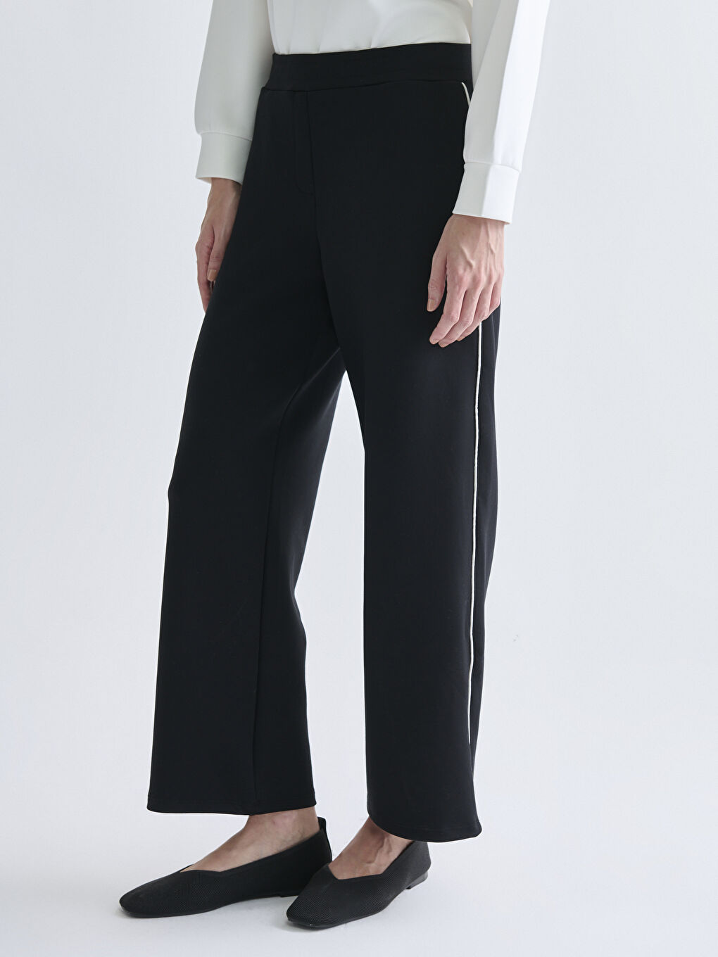 Siyah Beli Lastikli Modal Karışımlı Kadın Pantolon-1