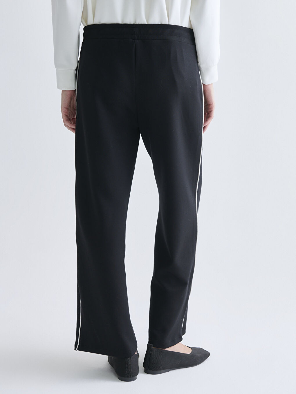 Siyah Beli Lastikli Modal Karışımlı Kadın Pantolon-3