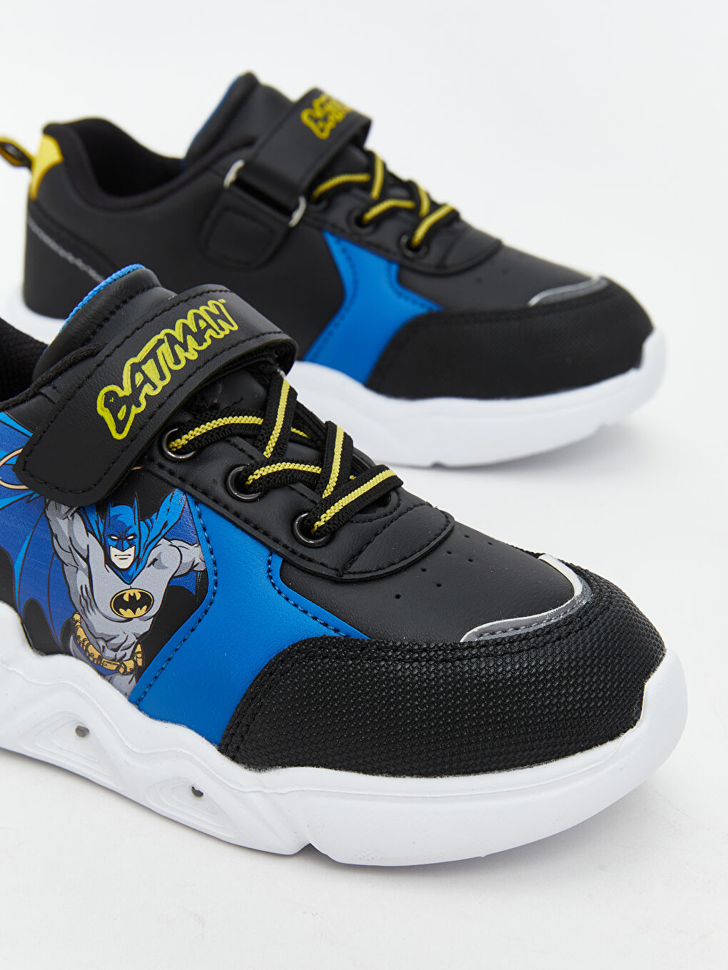 Batman Printed Light-Up Sole Boys' Sneakers-3