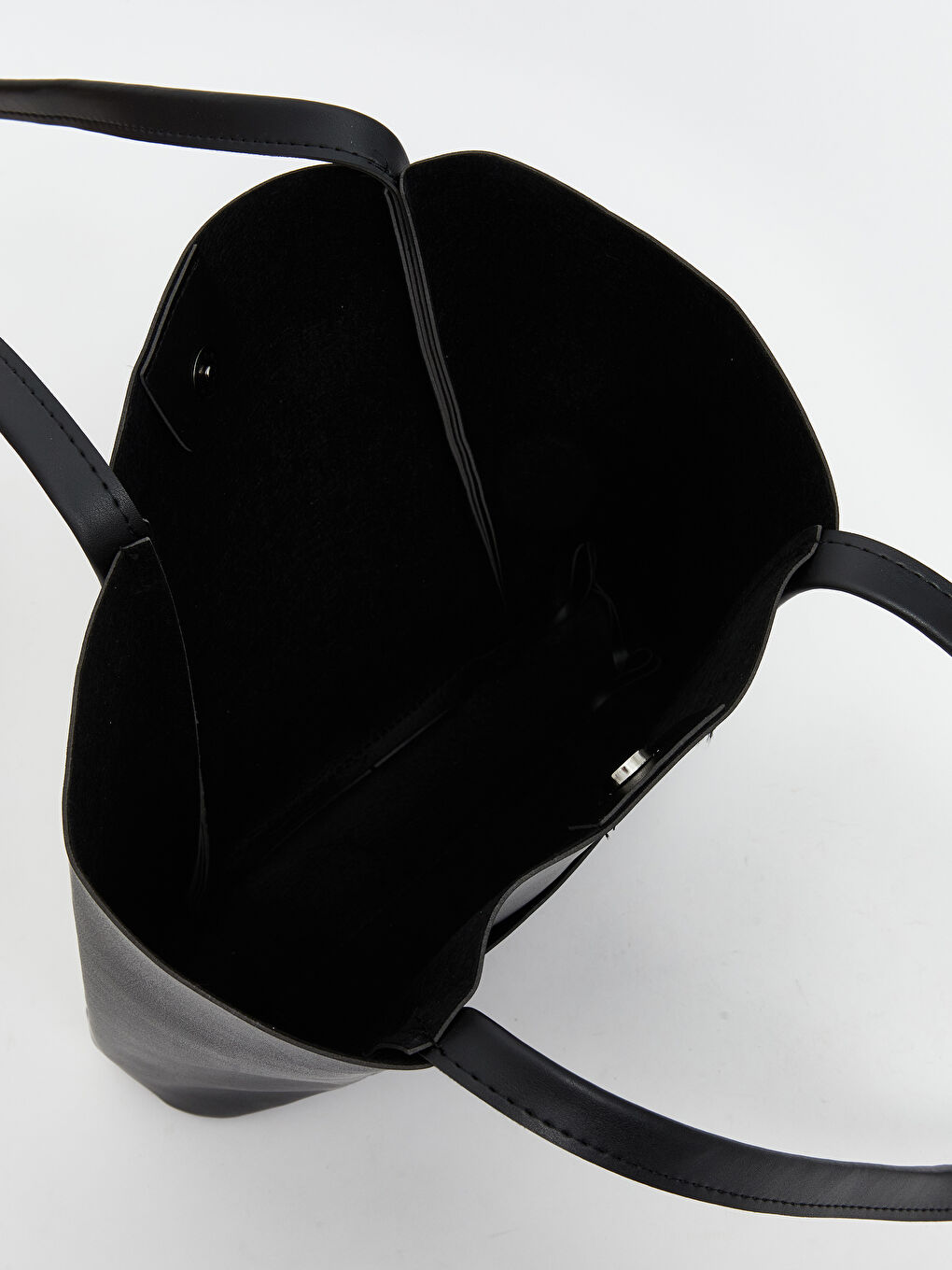 Siyah Deri Görünümlü Kadın Omuz Çantası-3