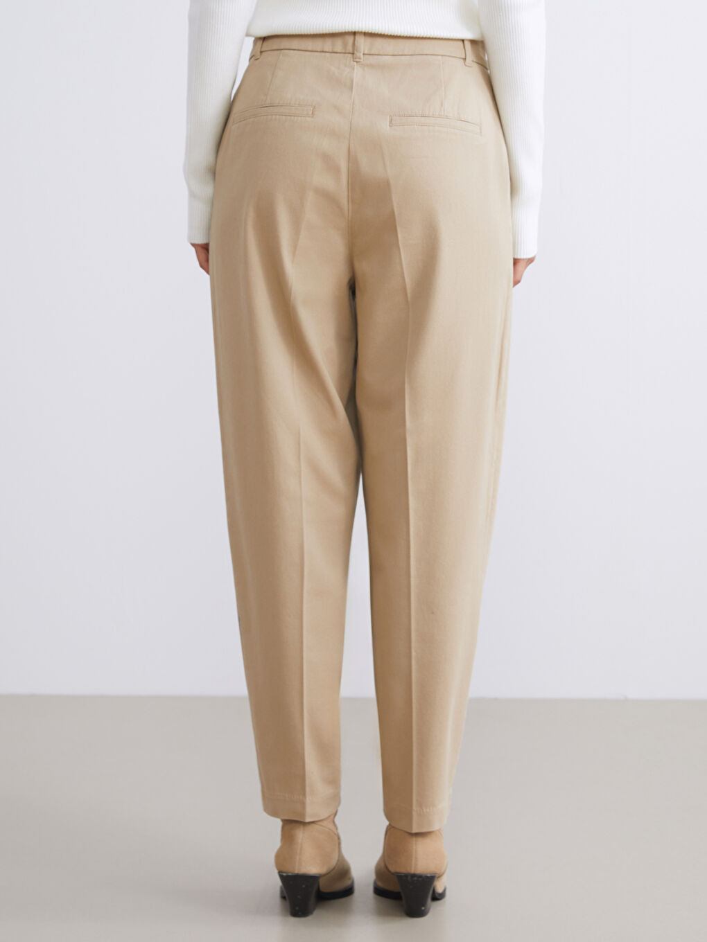 Standardni kroj Ženske pantalone-3