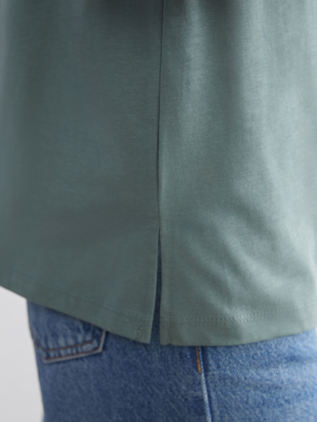 Yeşil Bisiklet Yaka Dekoratif Dikiş Detaylı Bluz-2