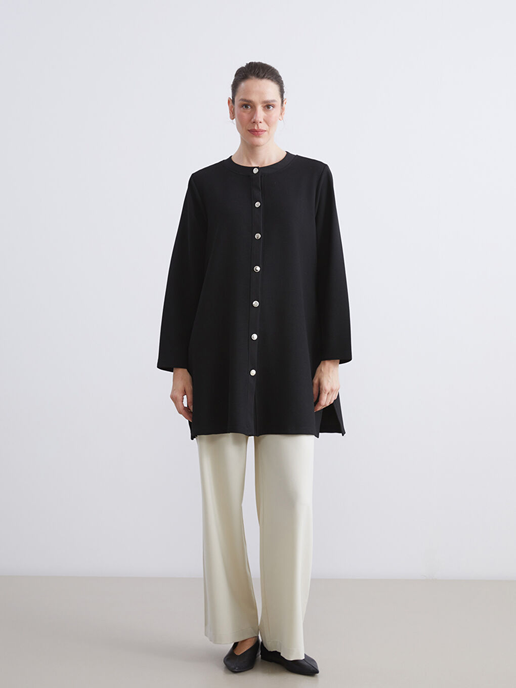 Siyah Bisiklet Yaka Kadın Hırka-1