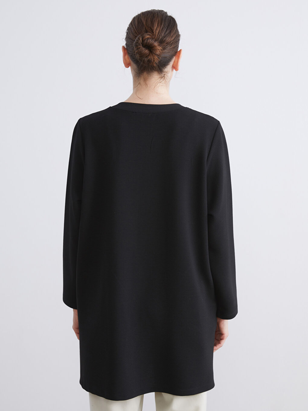 Siyah Bisiklet Yaka Kadın Hırka-3