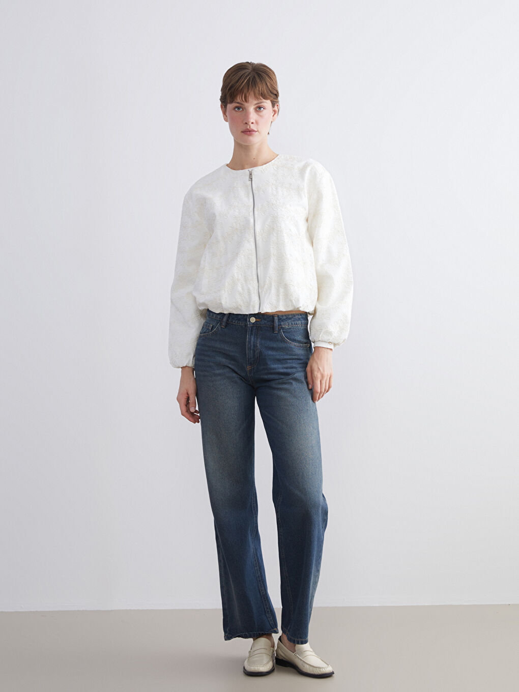 Ekru Bisiklet Yaka Nakışlı Kadın Ceket-1