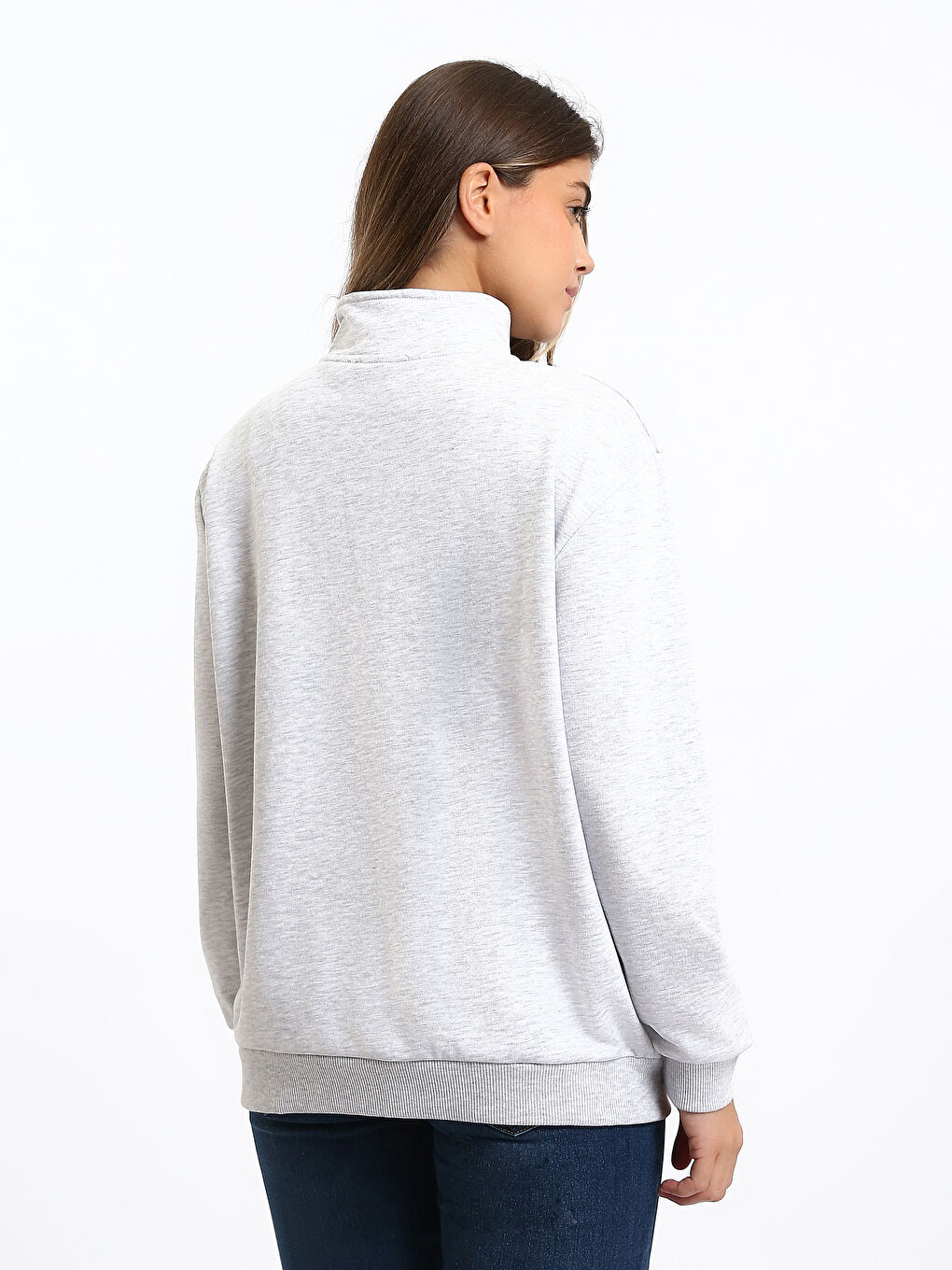 سويت شيرت تخين أوفراسايز مطبوع ميكي ماوس بياقة قمع للسيدات-4