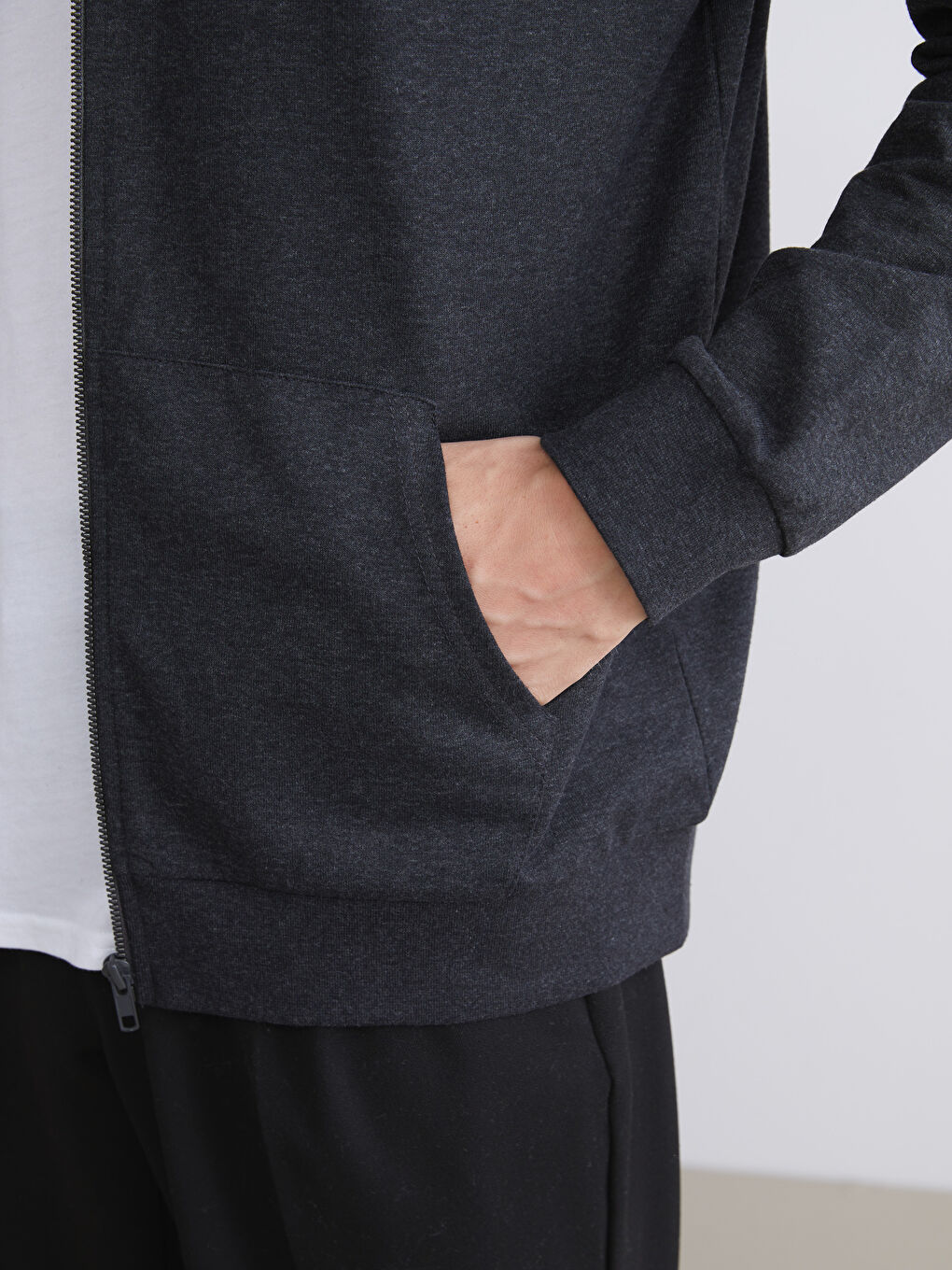 Antrasit Kapüşonlu Uzun Kollu Erkek Fermuarlı Sweatshirt-2