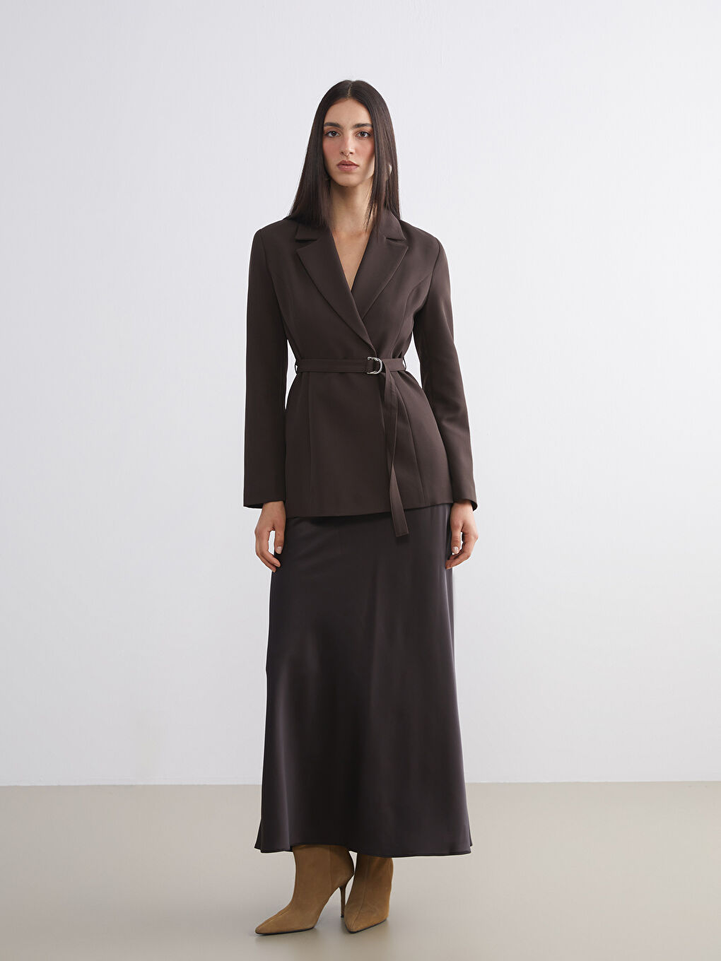 Kahverengi Beli Kemerli Kadın Blazer Ceket-1