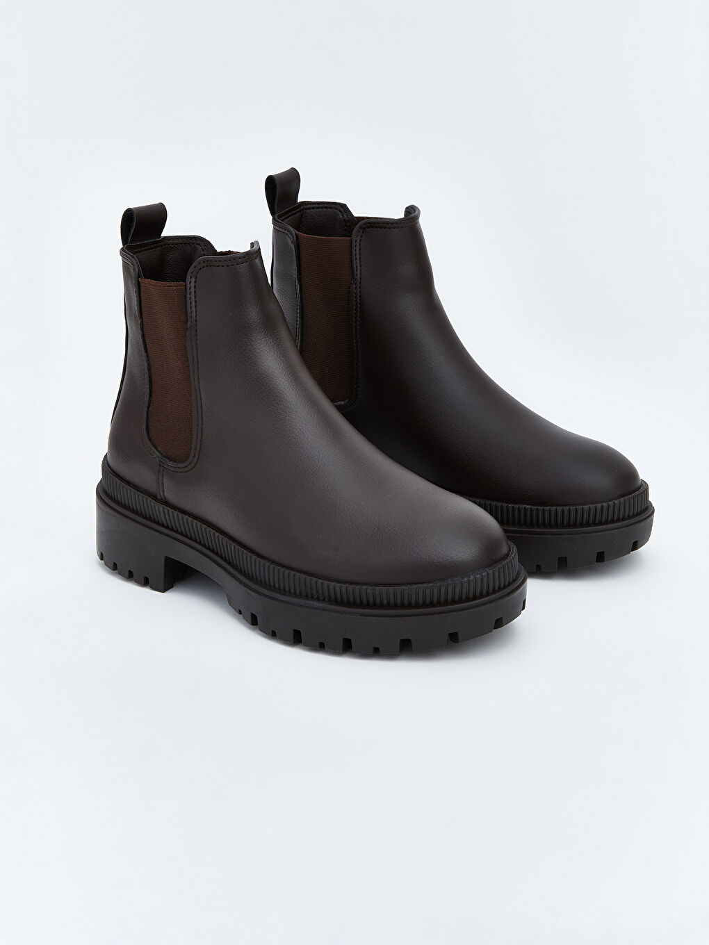 Kahverengi Deri Görünümlü Kadın Bot