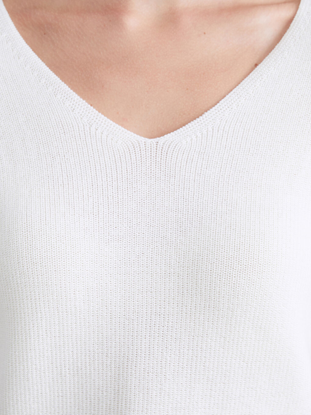 V Neck Women's Knitwear Sweater-2
