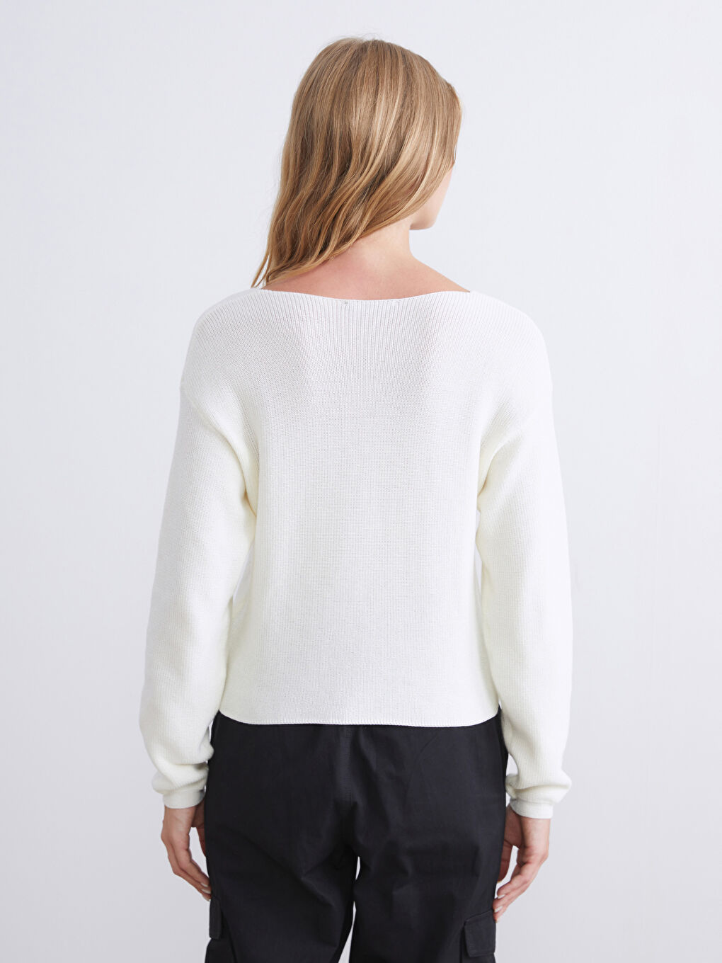 V Neck Women's Knitwear Sweater-3