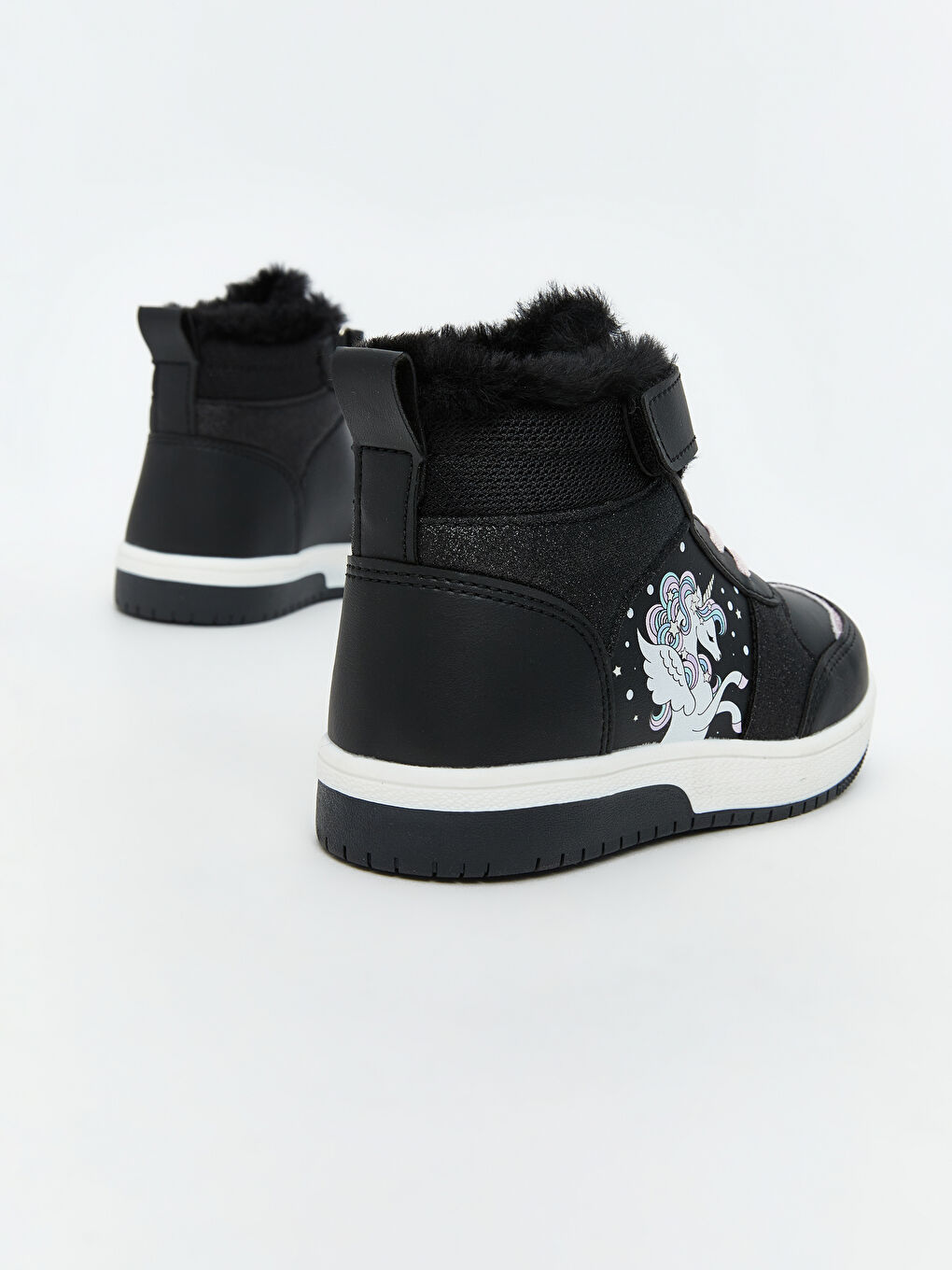 Siyah Bağcık ve Cırt Cırtlı Kız Çocuk Bot-4