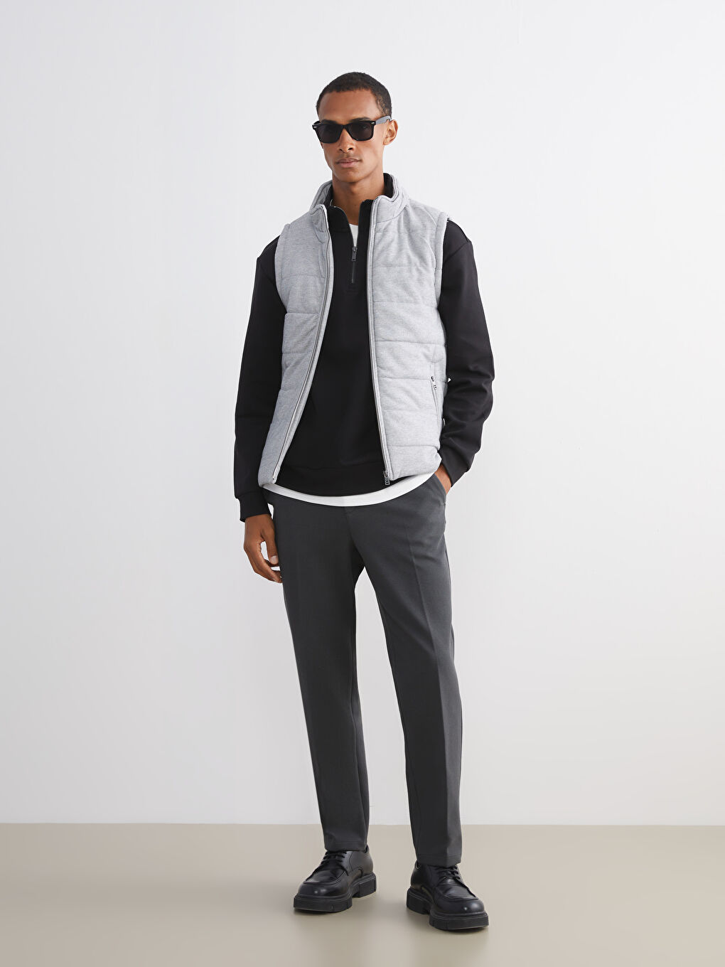 Gri Slim Fit Dik Yaka Erkek Şişme Yelek-1