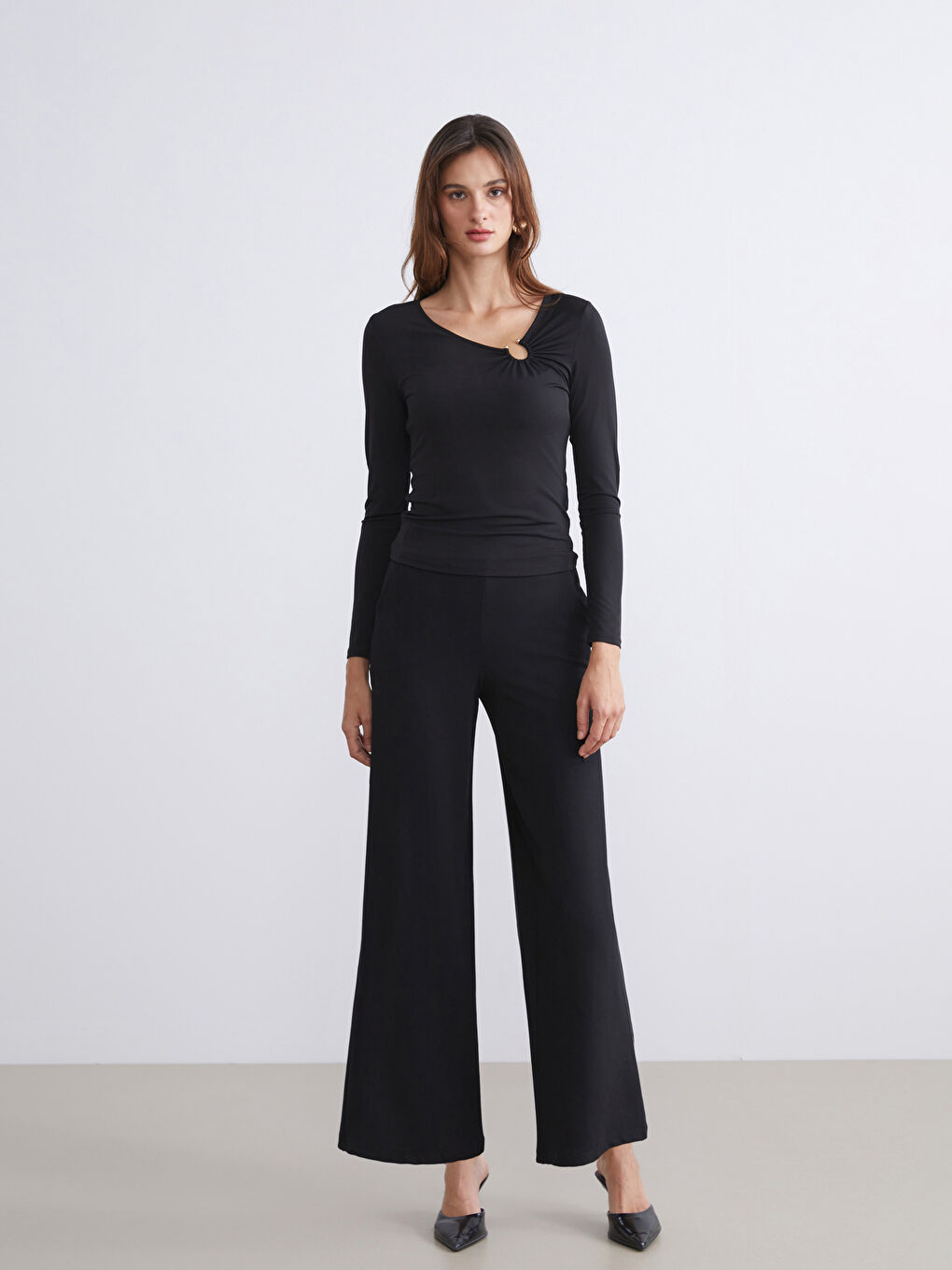 LCWAIKIKI Classic Elasticated Waist Crepe Women's Trousers -W5J184Z8-CVL