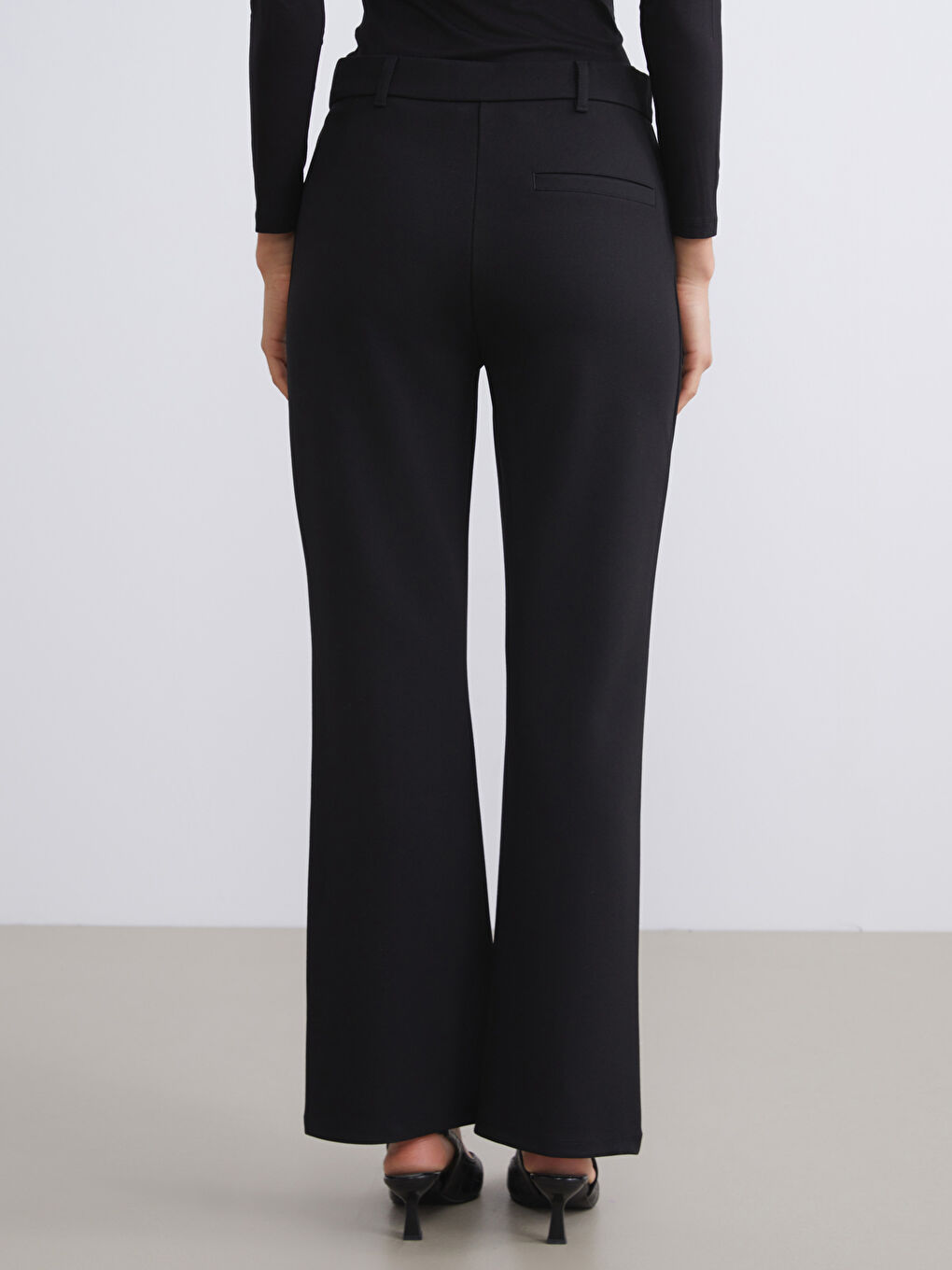 Siyah Büyük Beden Dar Fit İspanyol Paça Kadın Pantolon-4