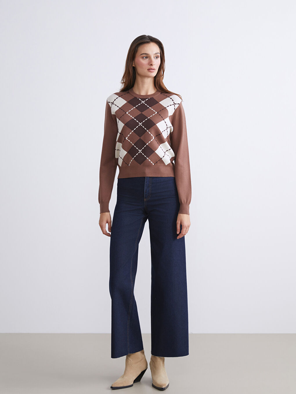 Crew Neck Argyle Pattern Women's Knitwear Sweater-1