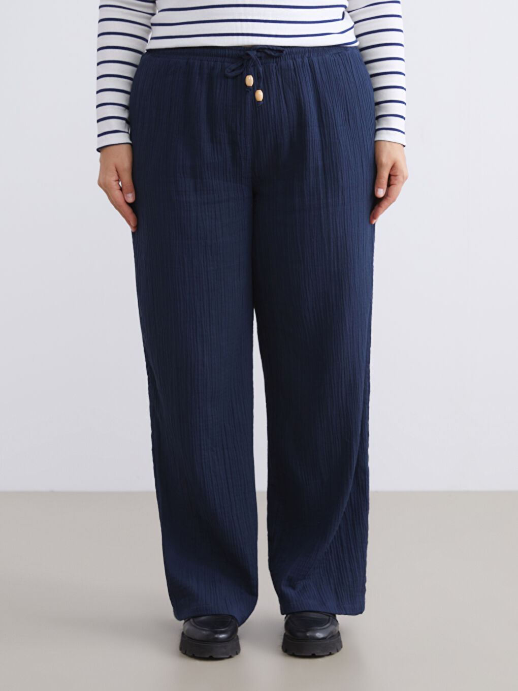 Lacivert Büyük Beden Beli Lastikli Müslin Kadın Pantolon-5