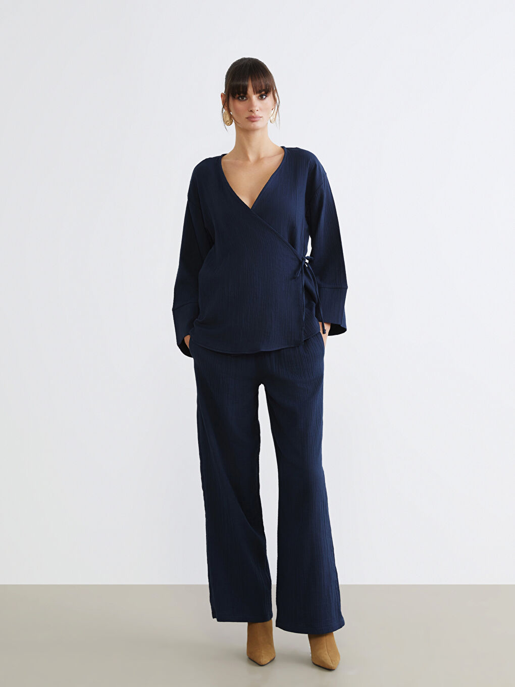 Lacivert Büyük Beden Beli Lastikli Müslin Kadın Pantolon