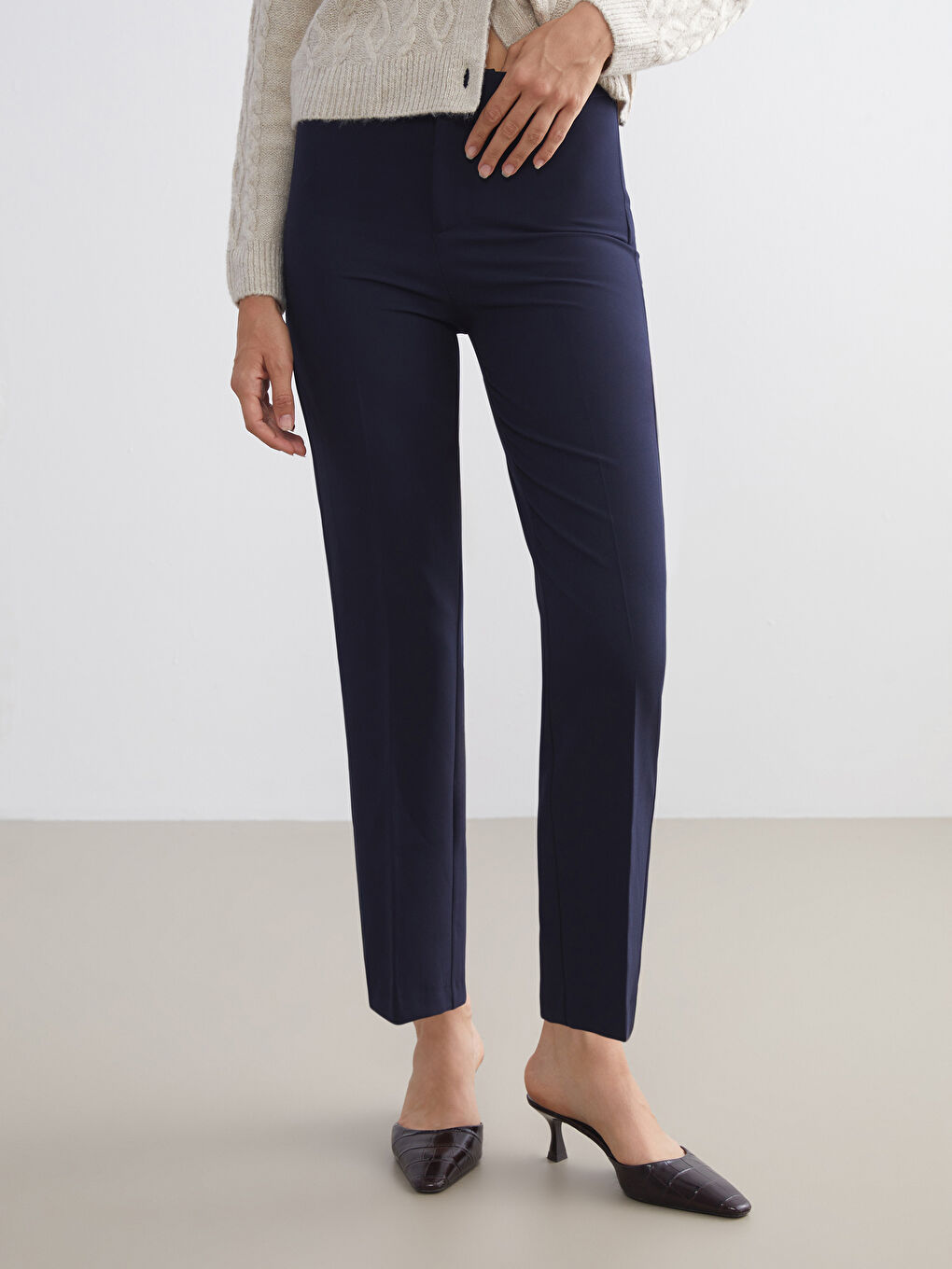 Lacivert Dar Fit Kadın Pantolon-1