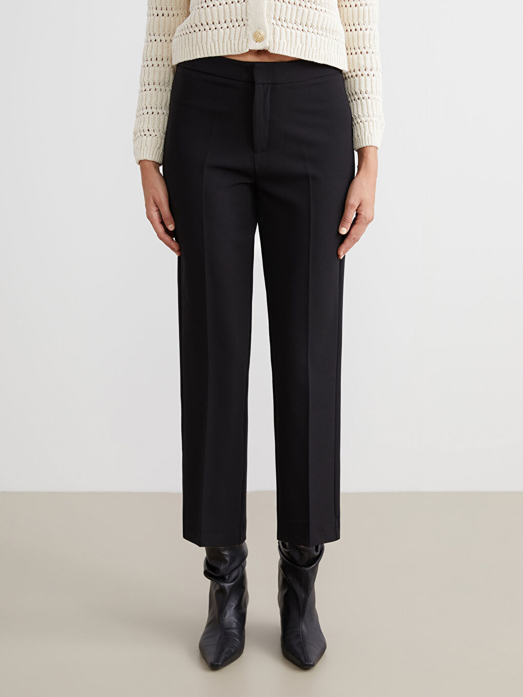 Siyah Dar Fit Kadın Pantolon-1