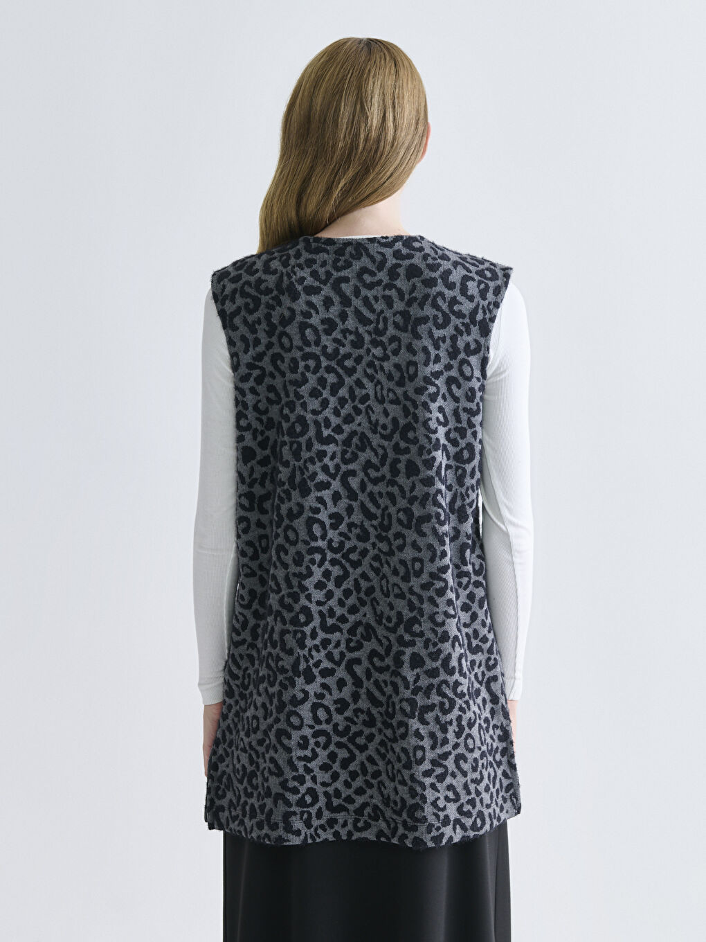 Siyah Bisiklet Yaka Desenli Kadın Yelek-3