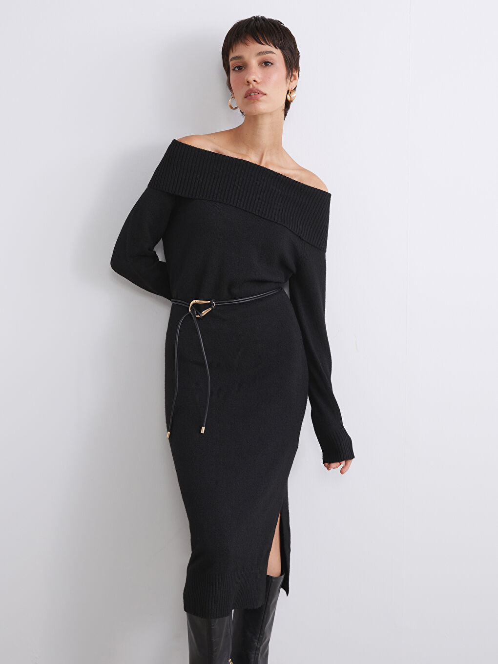 Slash Neck Belted Knitwear Dress-1