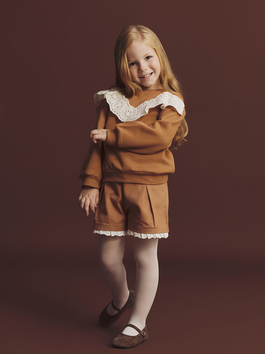 Kahverengi Bisiklet Yaka Fırfırlı Kız Çocuk Sweatshirt-1