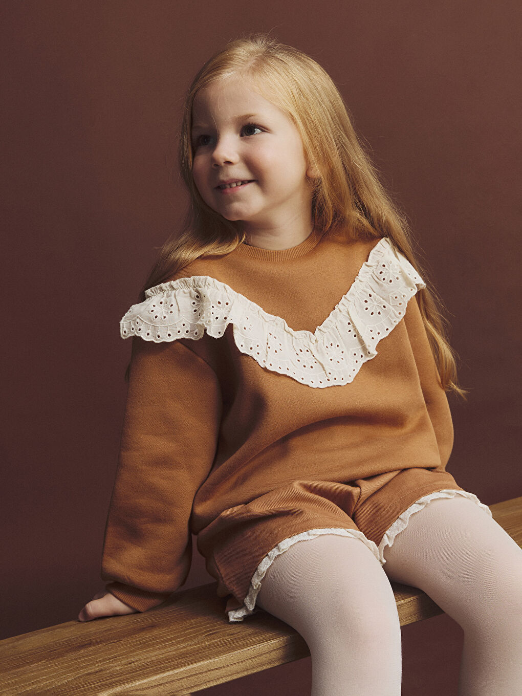 Kahverengi Bisiklet Yaka Fırfırlı Kız Çocuk Sweatshirt-2