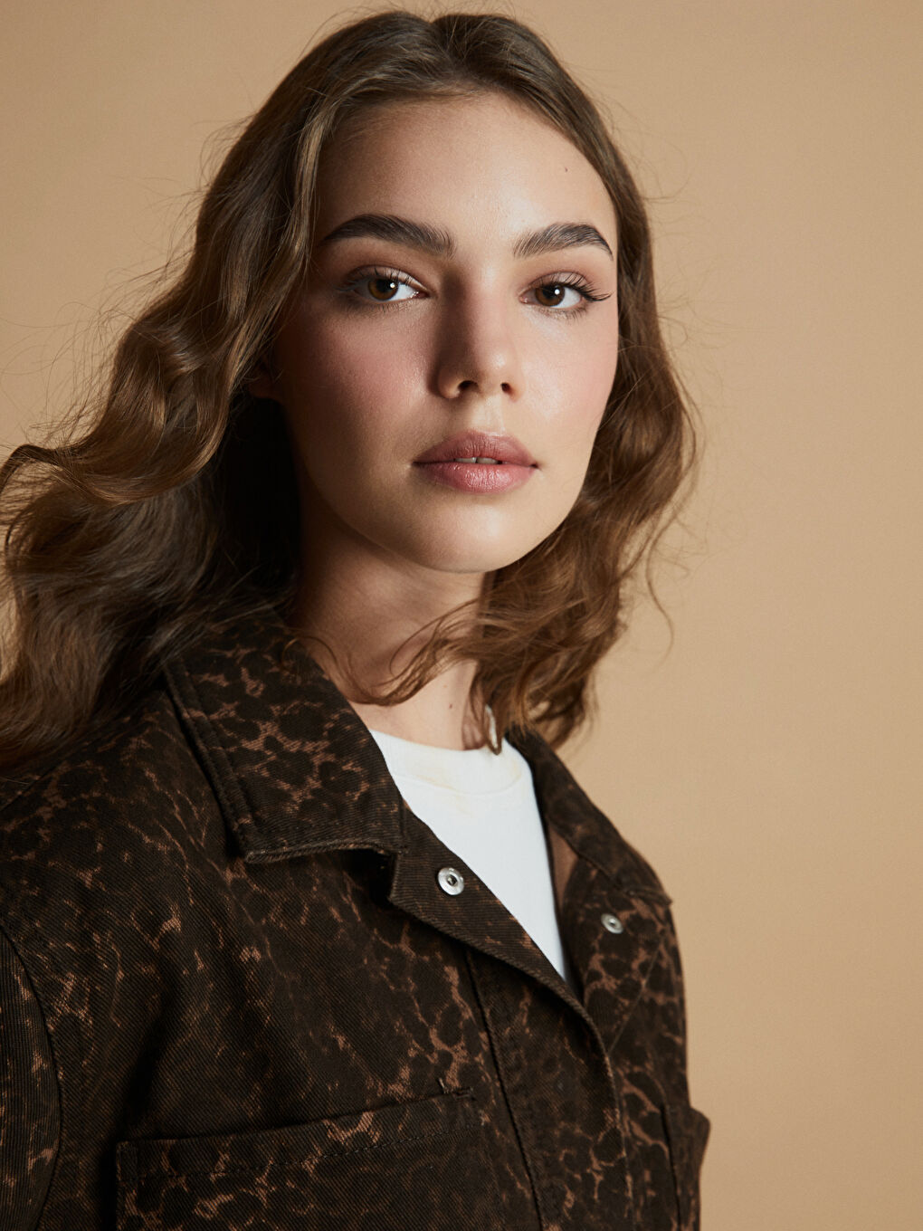 Veste en jean à col de chemise imprimé léopard pour Femmes-5