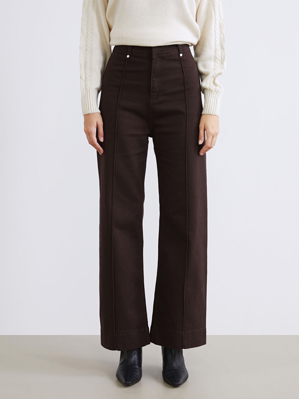 Kahverengi Dar Fit Geniş Paça Kadın Pantolon-1