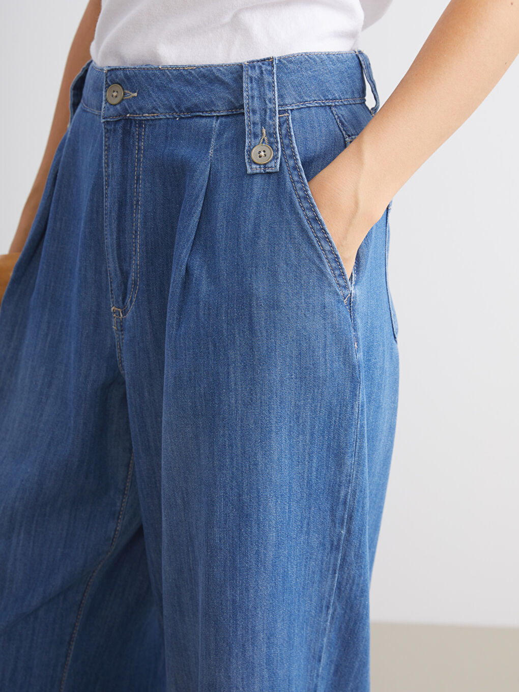 Wideleg Women's Jeans-2