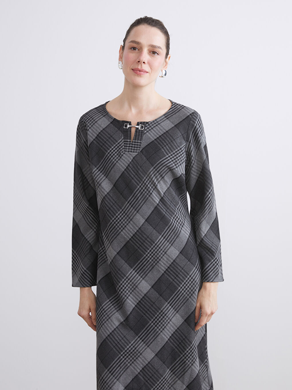 Crew Neck Plaid Dress-1