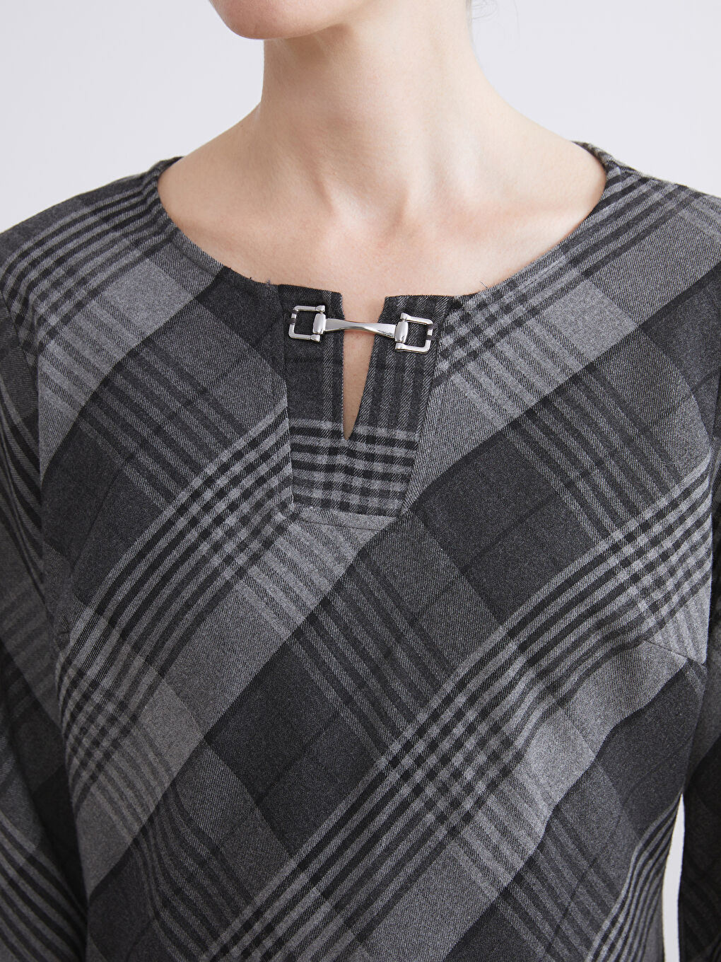 Crew Neck Plaid Dress-2