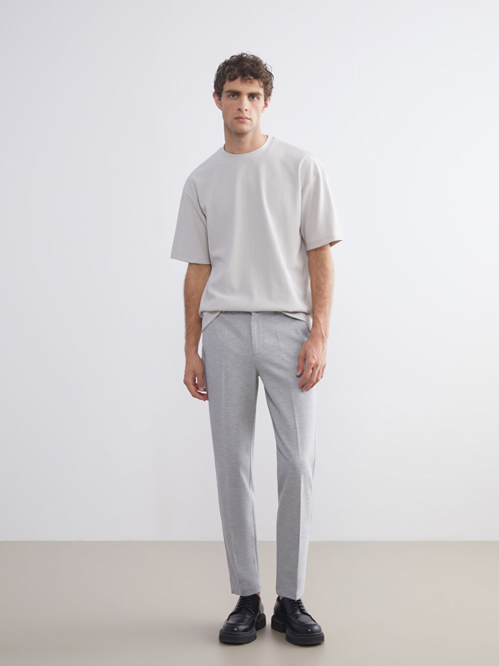 Bej Bisiklet Yaka Erkek Tişört-1