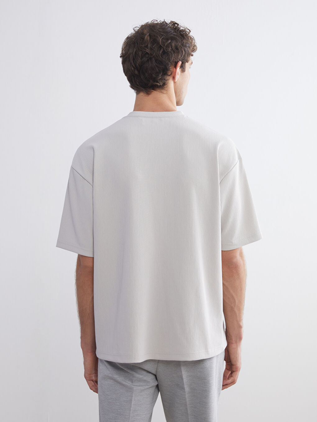 Bej Bisiklet Yaka Erkek Tişört-3