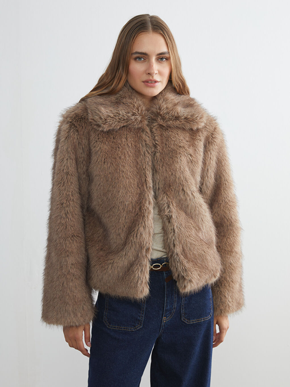 Kahverengi Gömlek Yaka Kadın Kürk Mont