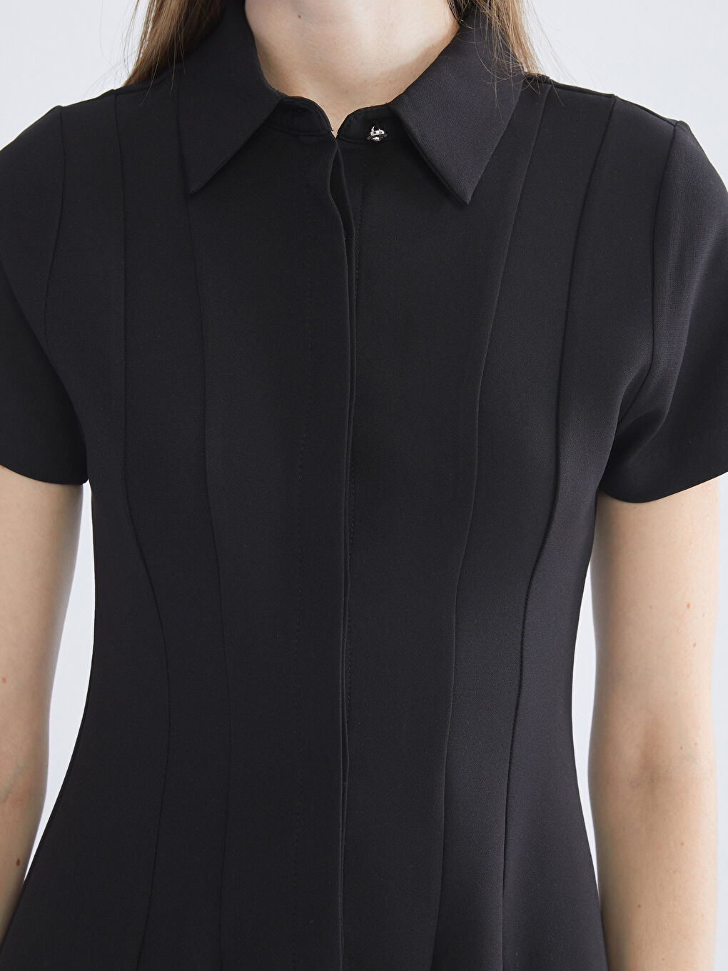 Žena CRNA Haljina-2