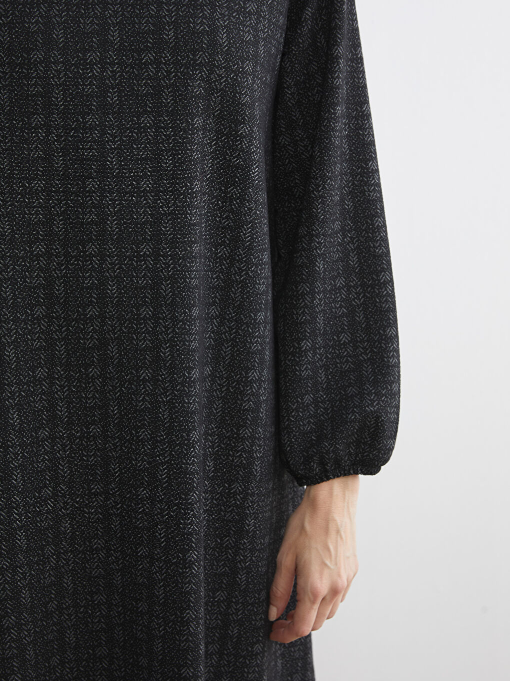 Crew Neck Patterned Dress-2