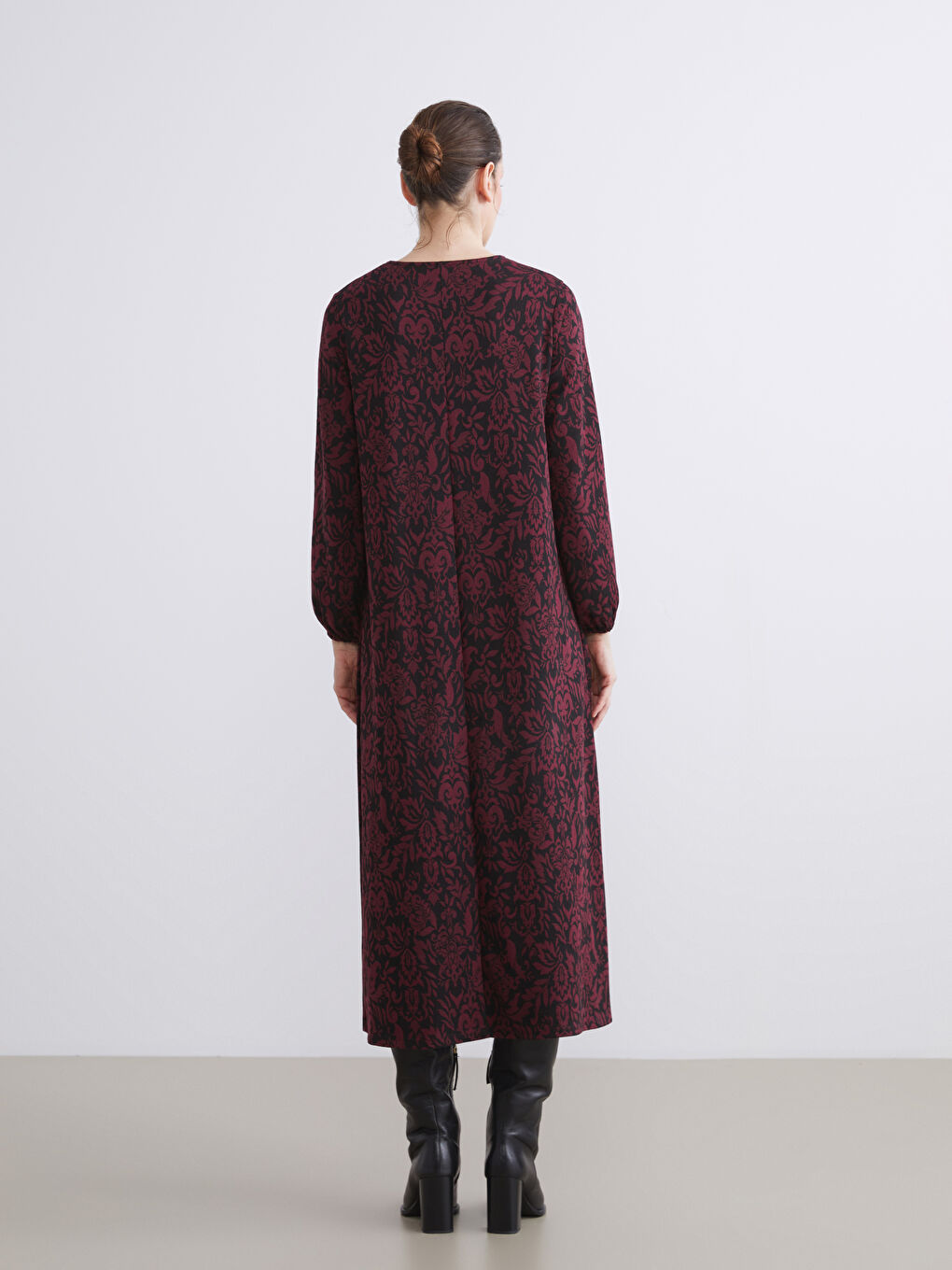 Plus Size Crew Neck Patterned Dress-4