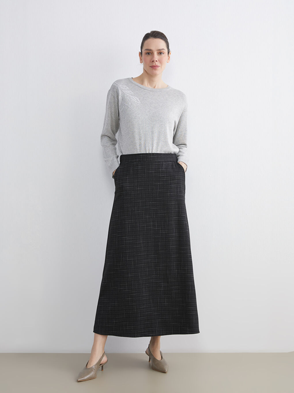 Siyah Beli Lastikli Ekose A Kesim Etek