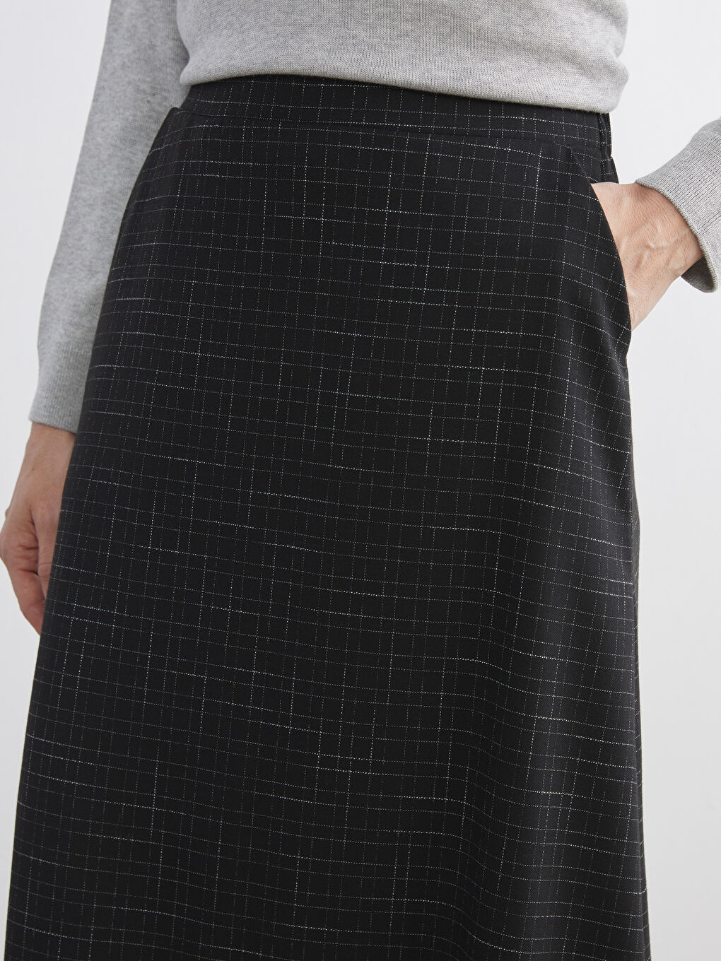 Siyah Beli Lastikli Ekose A Kesim Etek-2