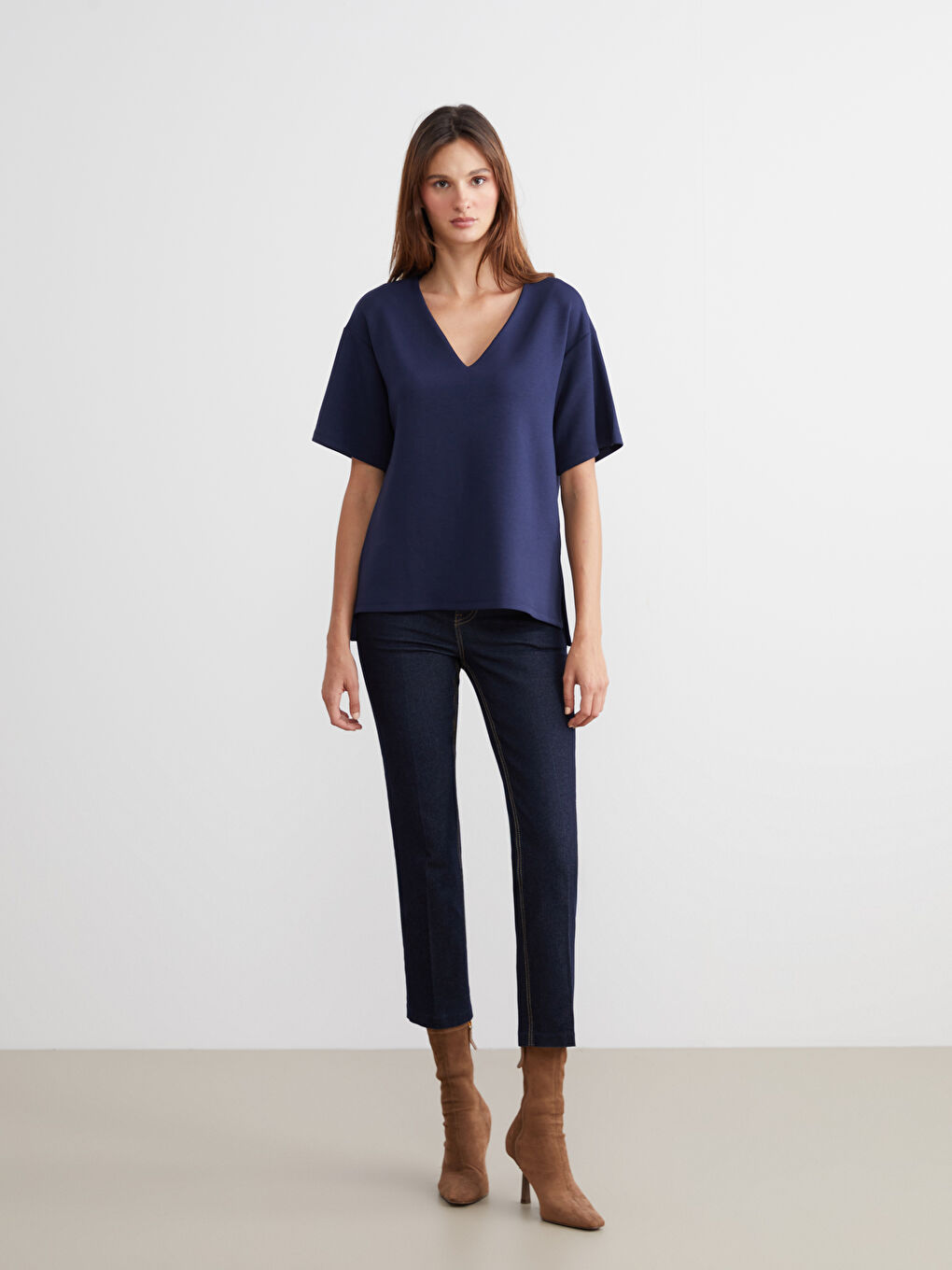 LCW Vision V Neck Women's T-Shirt -W5J458Z8-R4J