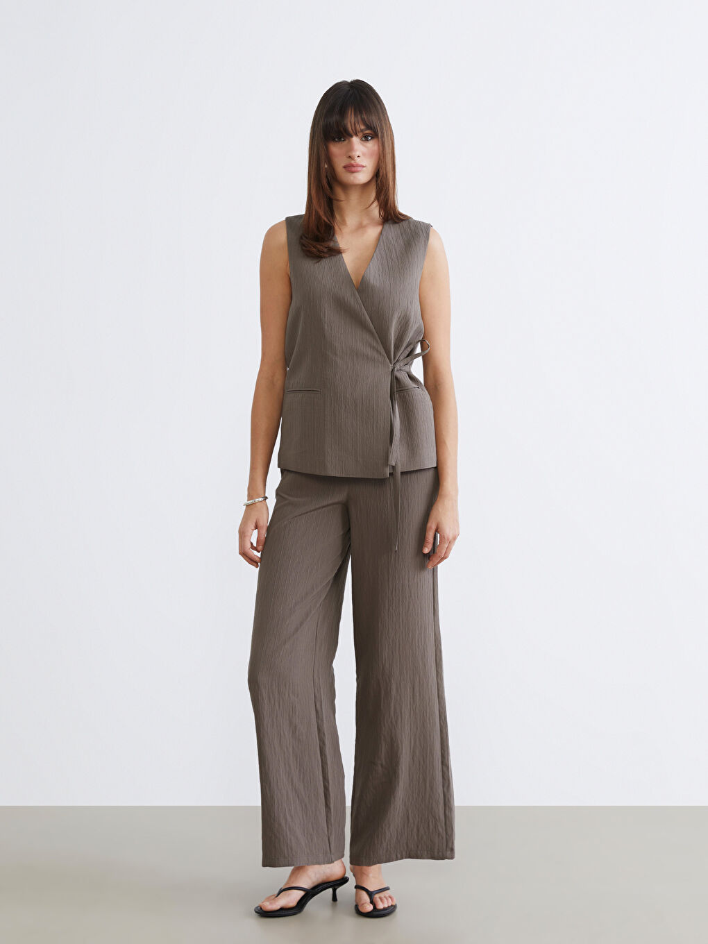 Gilet de Costume Texturé Classique pour Femmes à Double Boutonnage-2