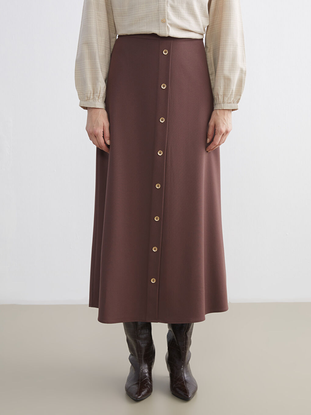 Kahverengi Düğme Detaylı A Kesim Etek-1