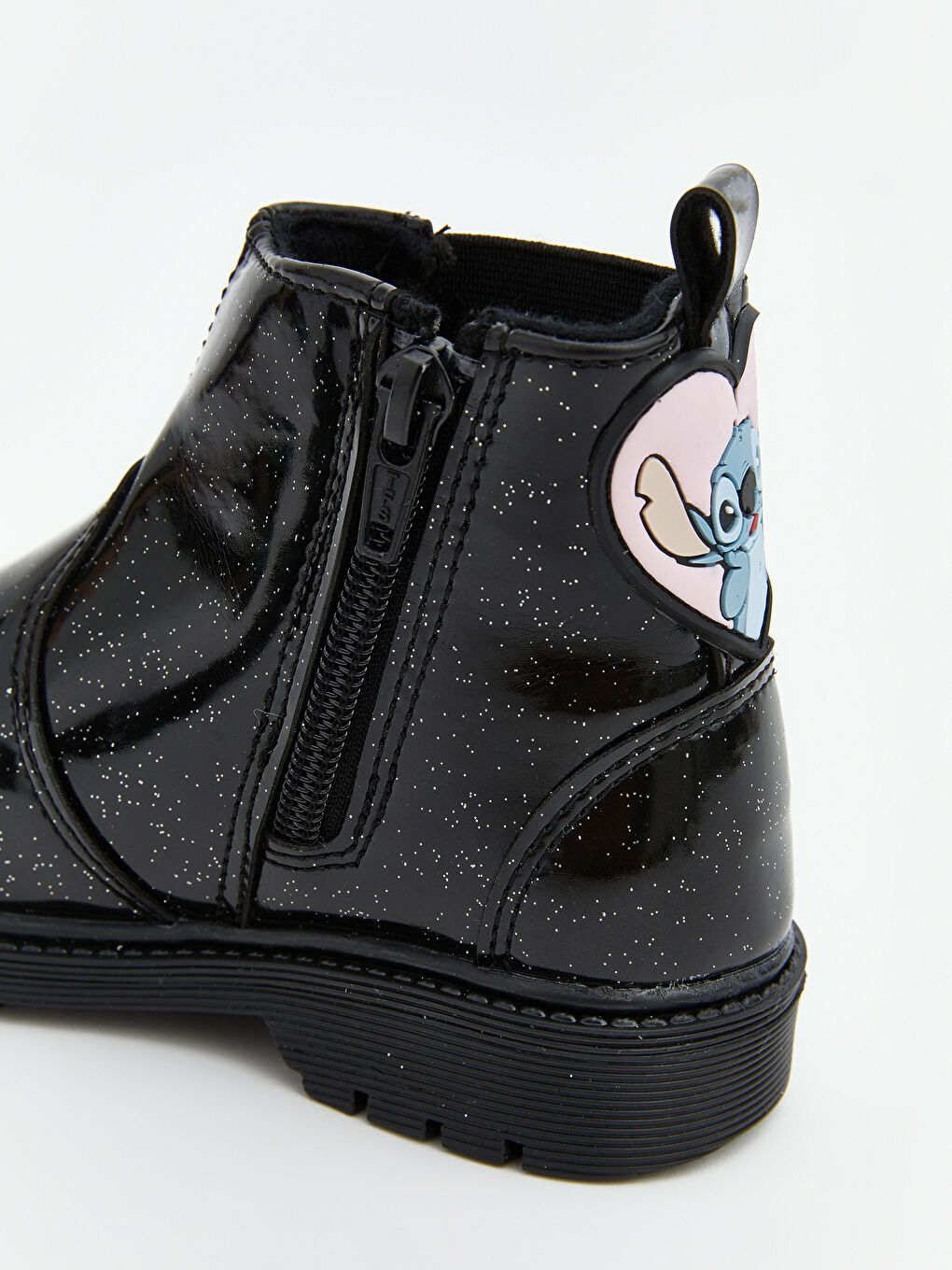 Siyah Parlak Görünümlü Kız Çocuk Bot-6