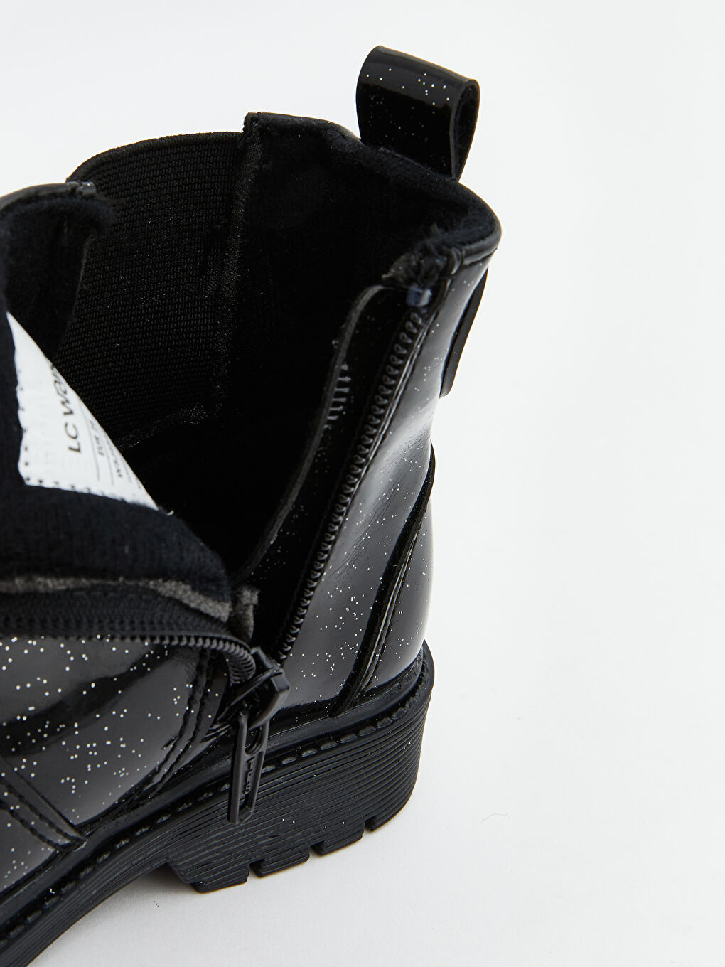 Siyah Parlak Görünümlü Kız Çocuk Bot-7