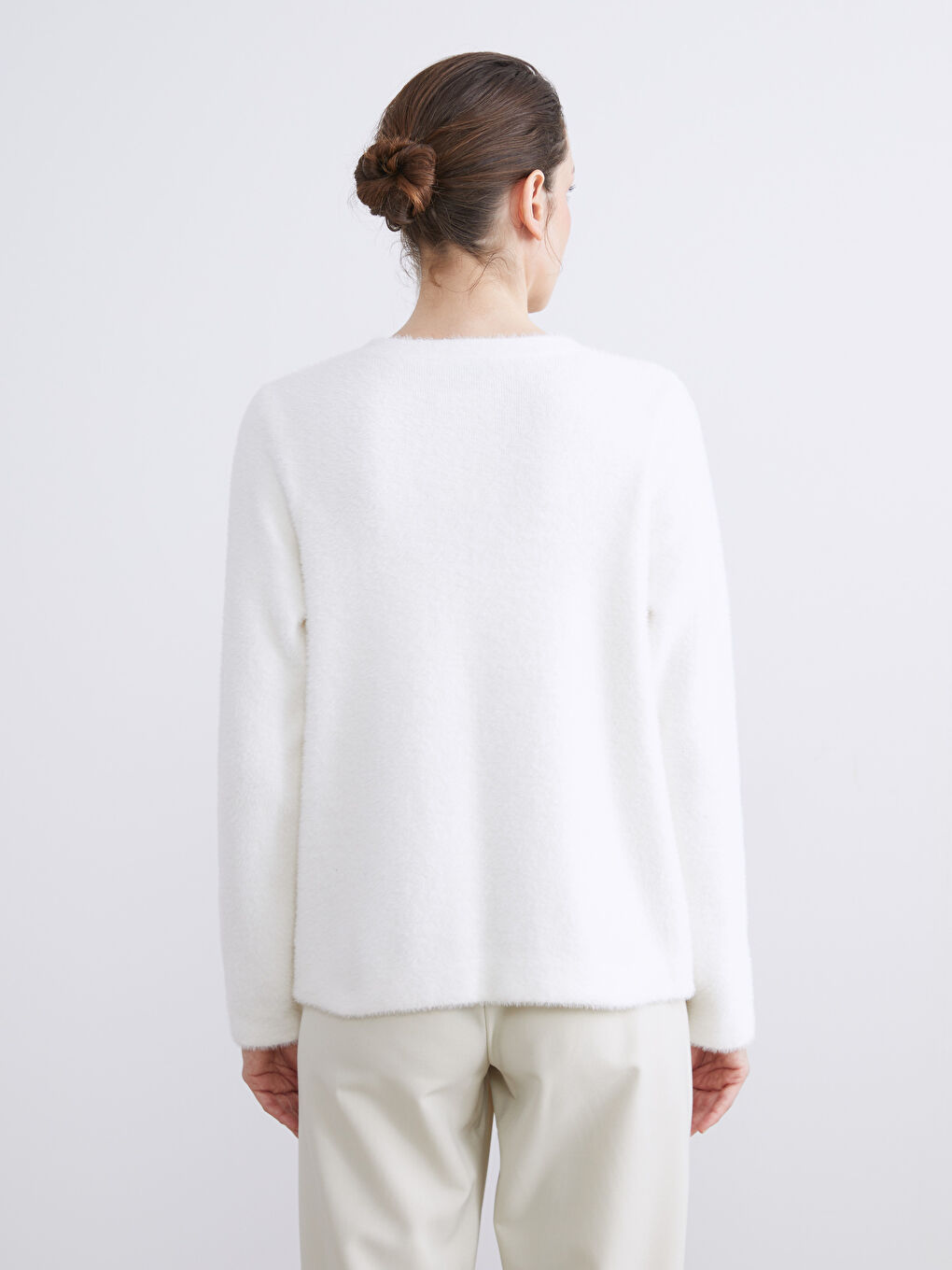 Ekru Bisiklet Yaka Taşlı Kadın Triko Hırka-3