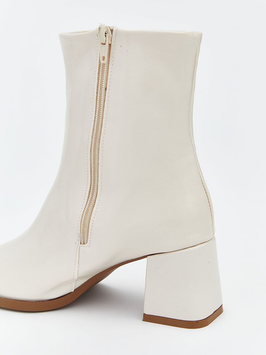 Ekru Süet Görünümlü Kadın Topuklu Bot-4