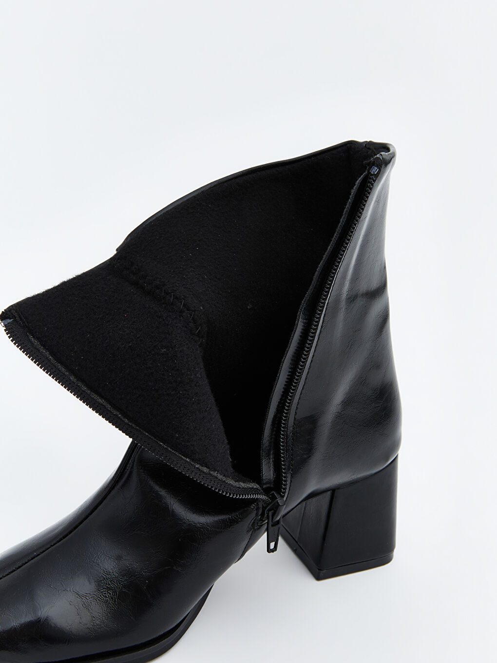 Siyah Süet Görünümlü Kadın Topuklu Bot-6