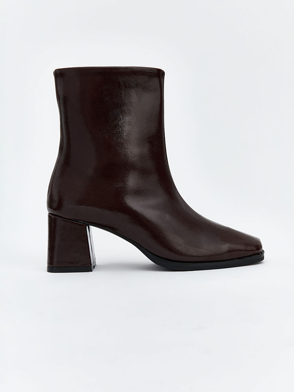 Bordo Deri Görünümlü Kadın Topuklu Bot-1